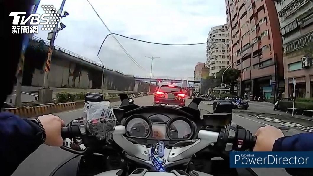 法官認為警方被前車阻擋視線(圖/TVBS)