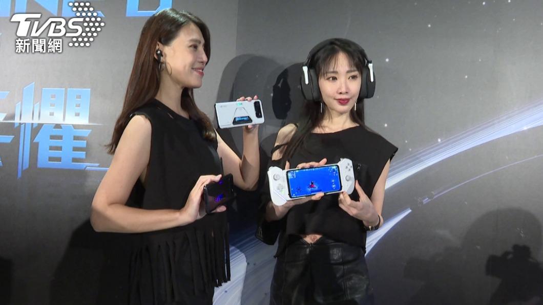ROG Phone 6 / ROG Phone 6 Pro正式亮相。(圖/潘建樺攝)