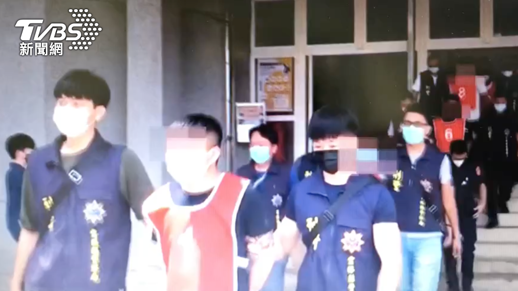 警方逮捕25人。(圖/TVBS)