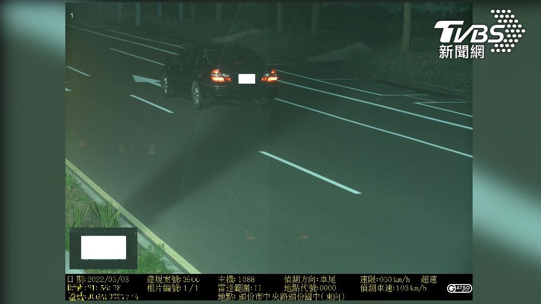 西濱後龍段被超越!頭份國中測速桿抓4043件違規封王