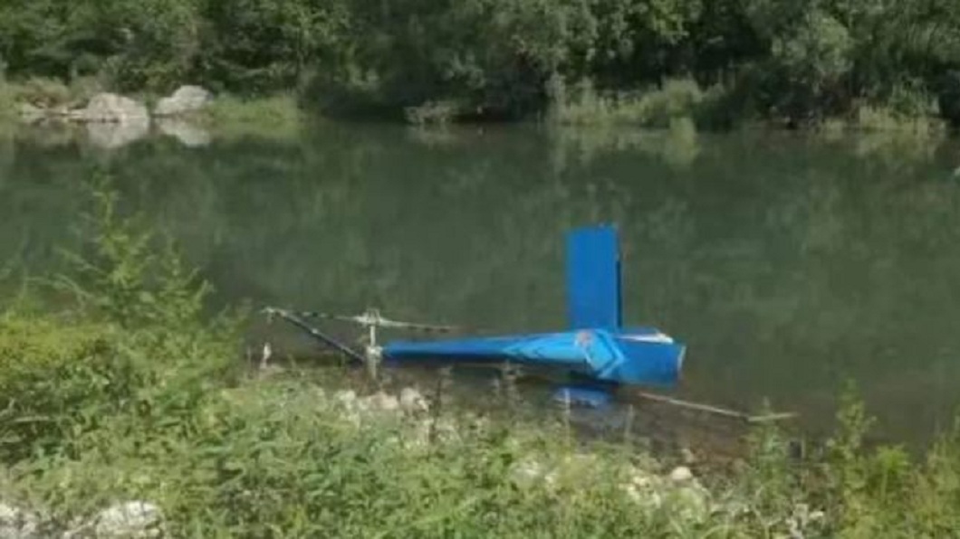 北京十渡風景區墜機「1死1失蹤」　目擊者驚：直接解體