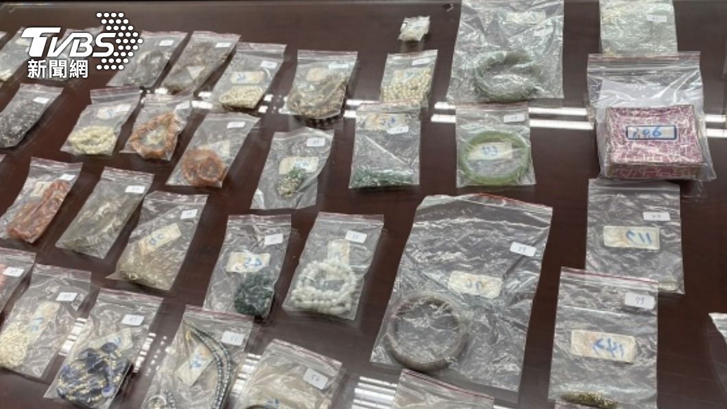母親生前因案飾品遭扣押 18年後孝順兒競標買回