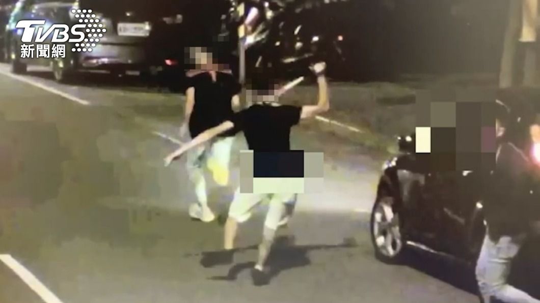 IG撩妹竟撩到男的!18歲男氣炸約談判 慘遭持棍追毆