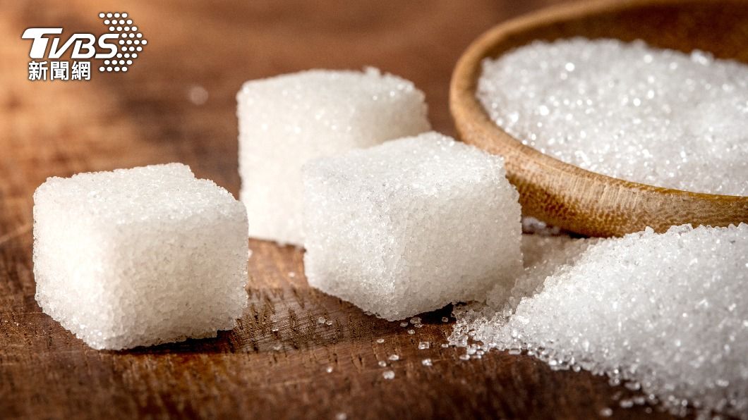 無糖珍奶含糖量竟是15顆方糖。(示意圖/shutterstock達志影像)