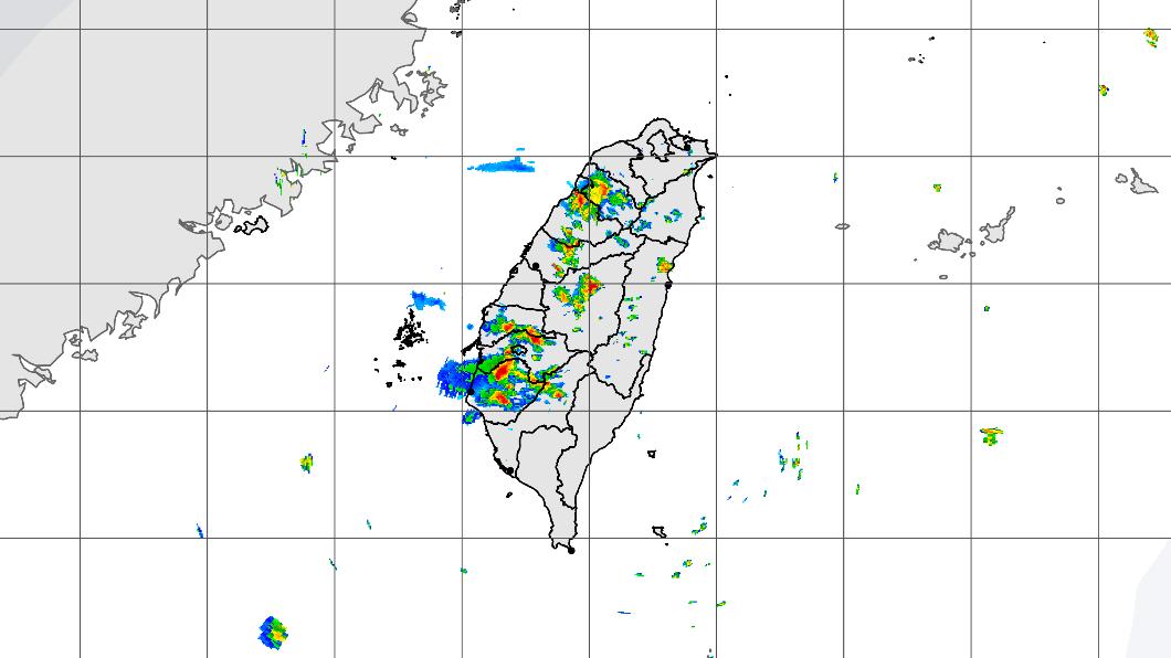 7月7日下午5點40分雷達回波圖。(圖/氣象局提供)