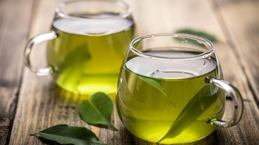 綠茶萃取出來的兒茶素分子能延緩病毒複製。（示意圖／shutterstock達志影像）