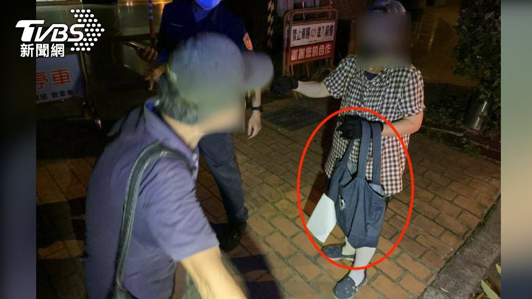 誤會大了！阿嬤騎腳踏車包包掉落　以為遭「飛車搶劫」嚇爆