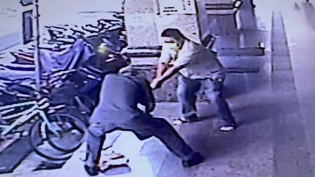懷疑妻子外遇!醋男勒斃妻後又追砍小三 監視器畫面曝