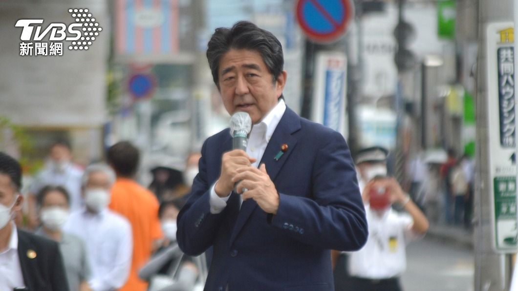 安倍出身政治世家!外公岸信介「62年前也遇刺」負傷下台