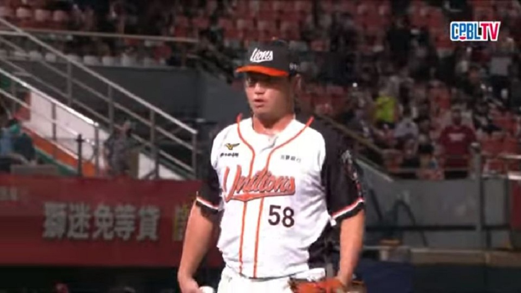 最後胡智為被驅逐出場。(圖/ CPBL 中華職棒官方YouTube)