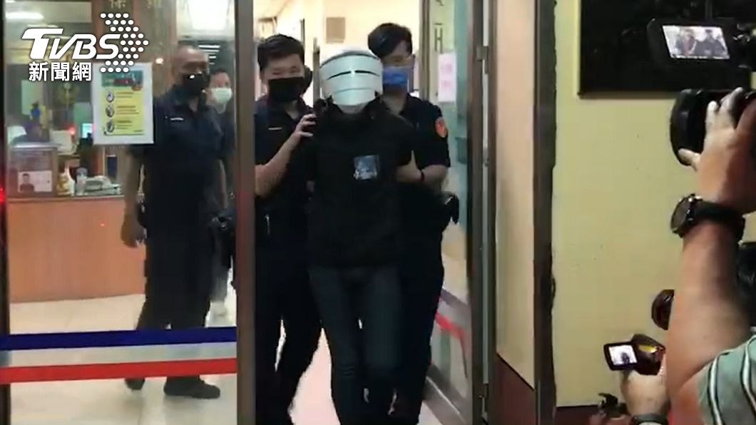 羅姓少年犯案後主動向警方投案，警方依法偵辦。（圖／TVBS）