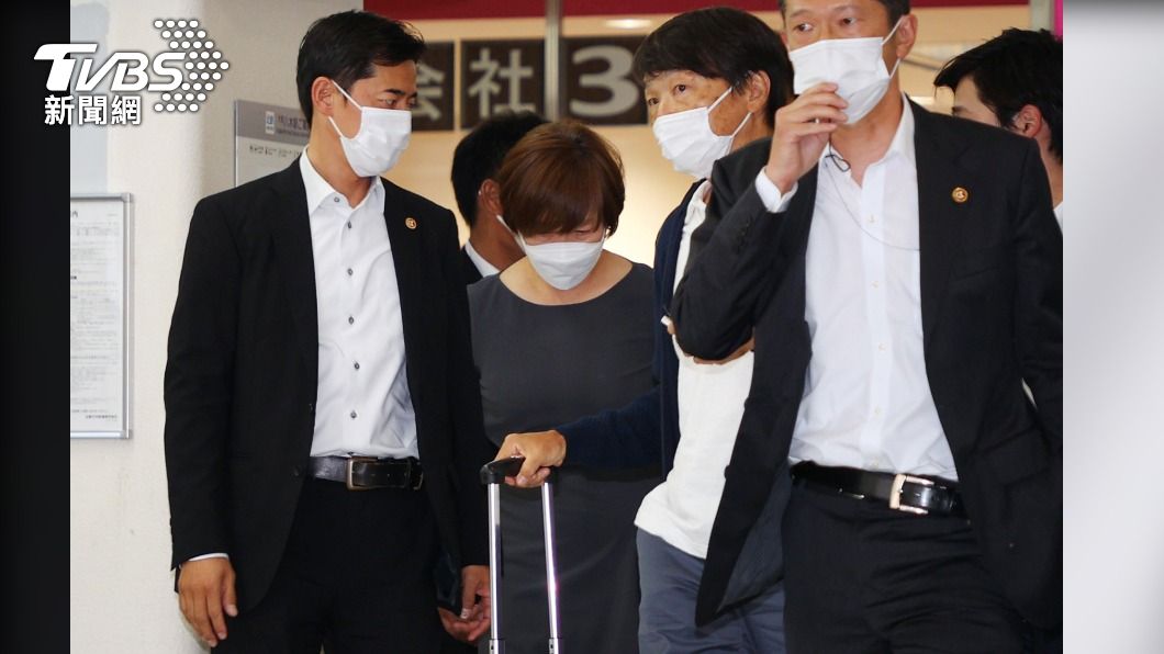 安倍昭惠趕往奈良醫院。（圖／達志影像歐新社）
