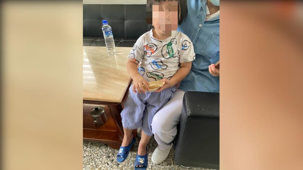 一轉身女童不見了家屬慌 新城暖警助她平安返家