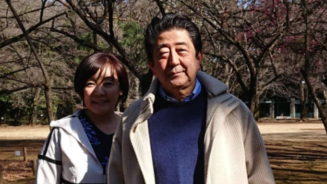 昭惠時常在個人IG曬出與安倍的日常生活。(圖/翻攝自@akieabe IG)