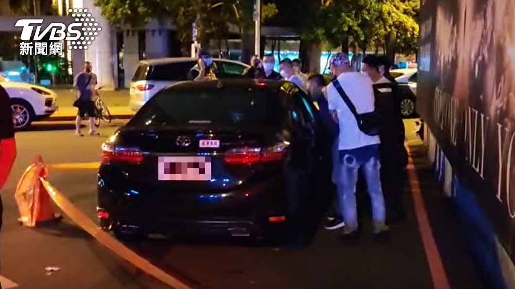 3車追撞!白牌司機肇事後停留原地 傍晚竟離奇陳屍車內