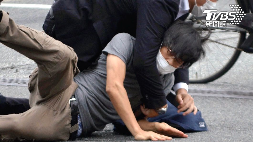 連轟2槍殺害安倍晉三 山上徹也兇器「可射18發子彈」