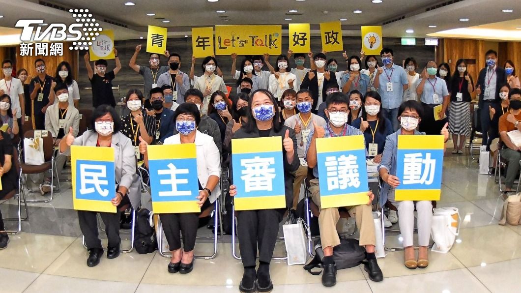 疫情下心理健康受重視　唐鳳：盼建立青年心理支持系統