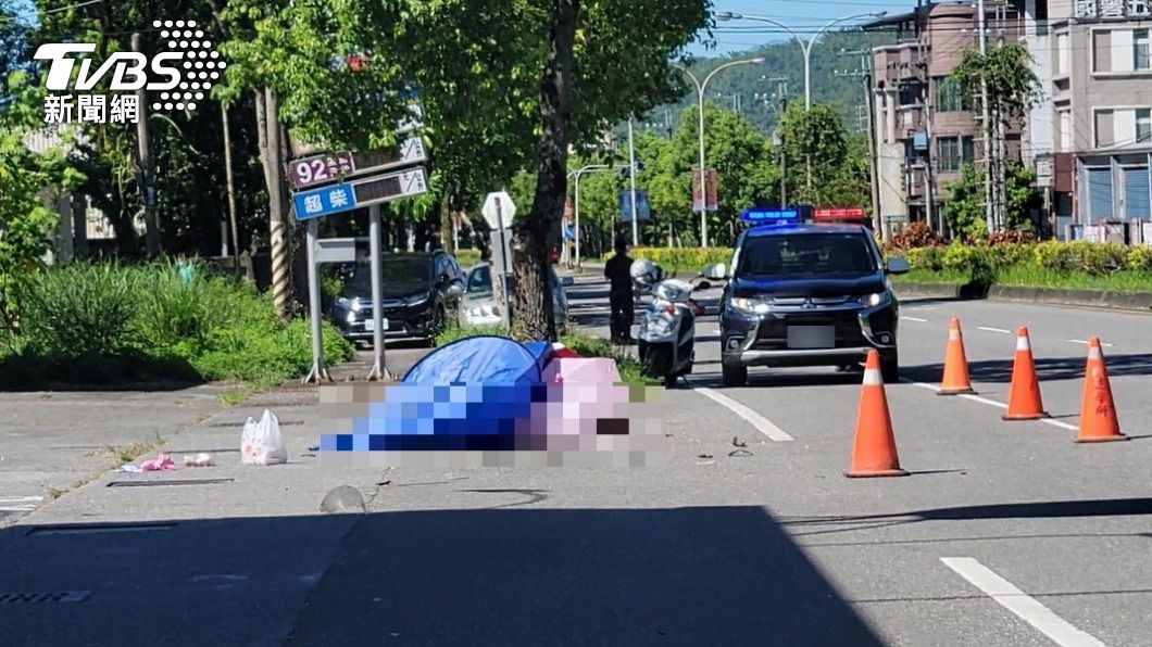 婦人當場身亡。（圖／TVBS）