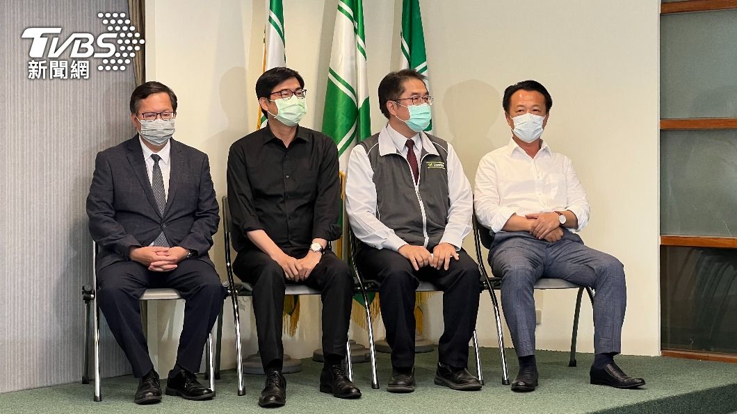 民進黨執政縣市首長今（10）日召開記者會，共同表示支持林佳龍選新北。（圖／TVBS）