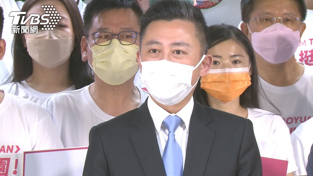 朱學恆酸淋智堅是台大還偉大的人物。(圖/TVBS)
