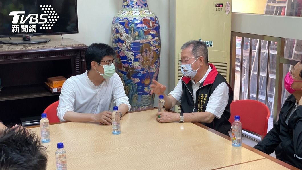 拔樁成功?挺藍玉皇宮主委喊「凍蒜!」支持 陳其邁回應
