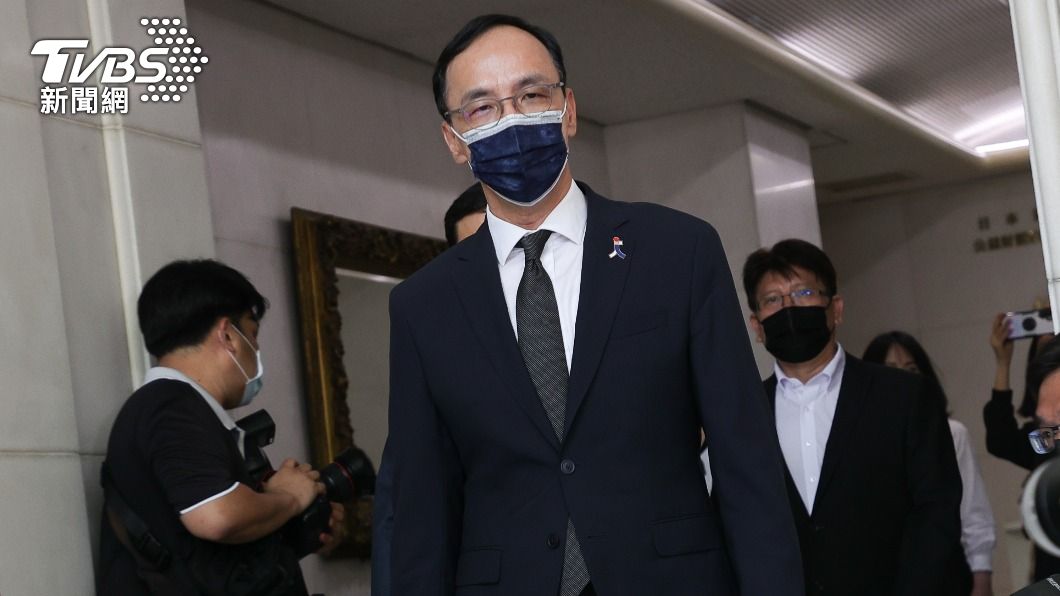 國民黨降半旗哀悼安倍晉三　朱立倫：表達尊敬與謝意