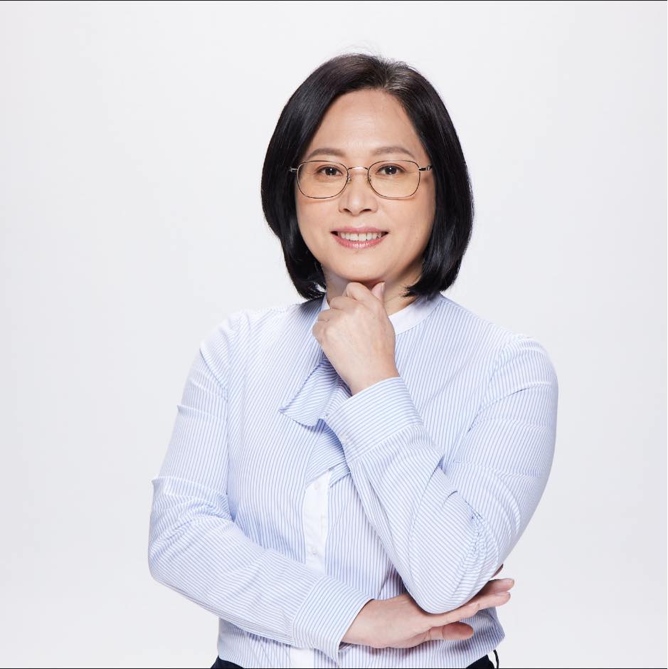 賴香伶眼睛大外雙，做事有熱情。（圖／翻攝賴香伶臉書）