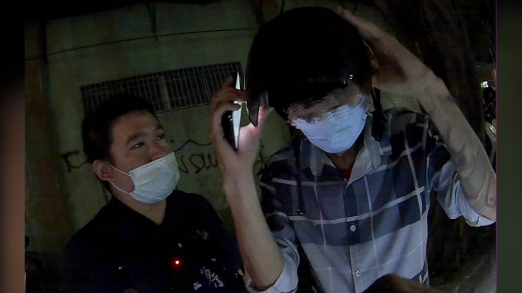 失聯移工深夜攜毒趴趴走 騎車違規遭警查獲送辦