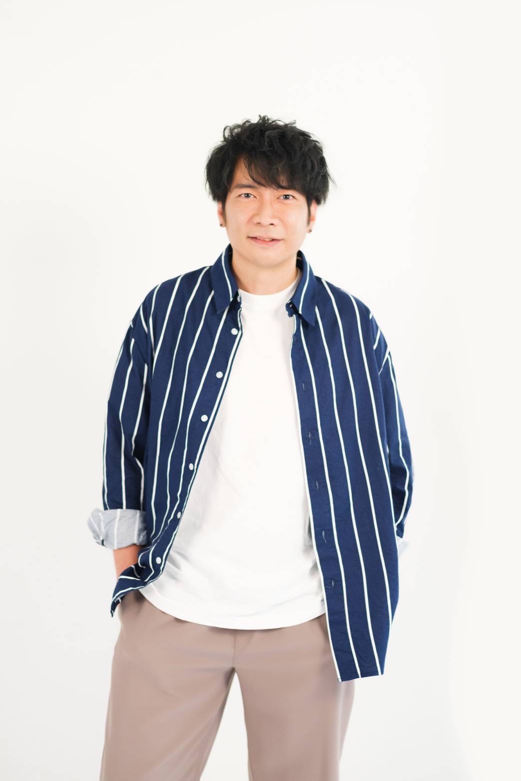 黃玠喜歡雨,原因和父親有關。(圖/Hit Fm聯播網提供)