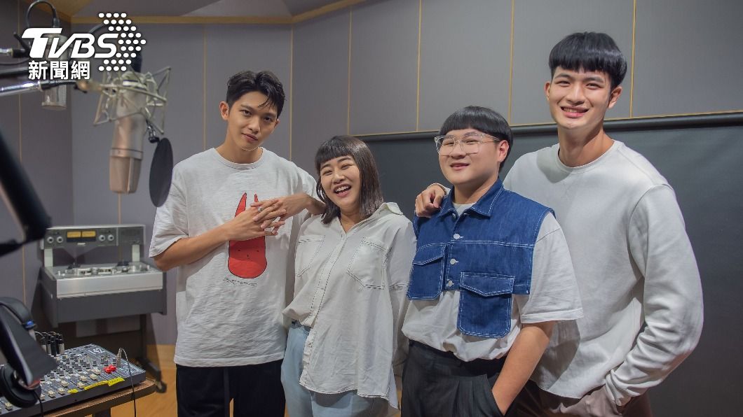 左起林輝瑝、李星鏴、鄭豐毅、王新凱。(圖/TVBS)