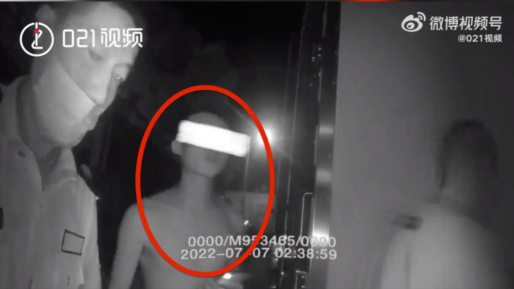 天氣太熱!司機躲冷藏貨櫃睡覺 驚「被反鎖」險凍死