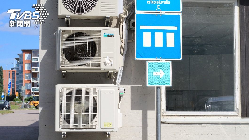 犯案公務員連室外機都一起拔走。（示意圖／達志影像Shutterstock）