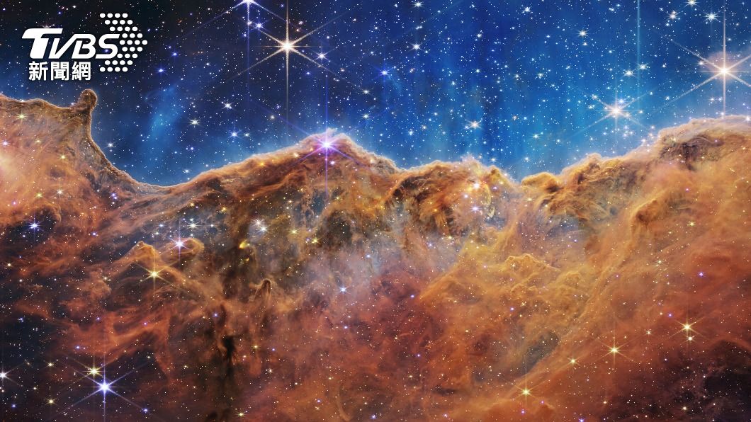 宇宙懸崖、星系群之舞 詹姆斯韋伯太空望遠鏡拍到更多奇觀