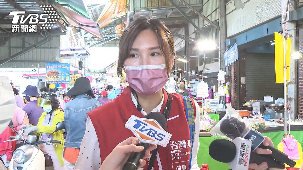 高雄市議員參選人黃敬雅。(圖/TVBS)