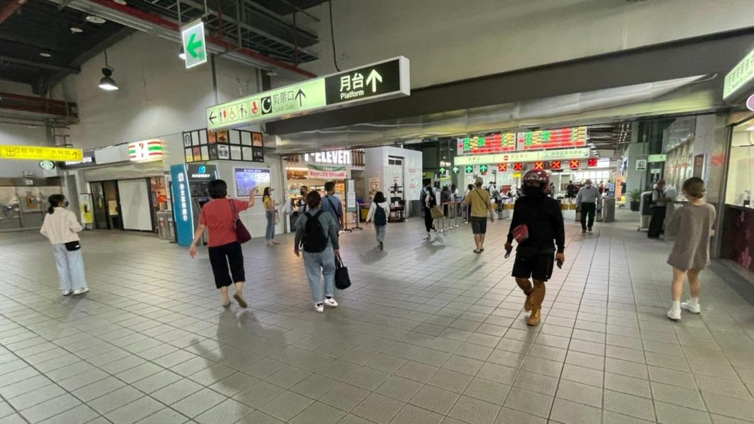 台鐵桃園站是僅次於台北車站的全台第2大站。(圖/翻攝自賴香伶臉書)