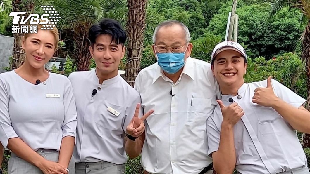小禎(左起)、郭彥均與曾子余在節目展現絕佳默契。(圖/TVBS)