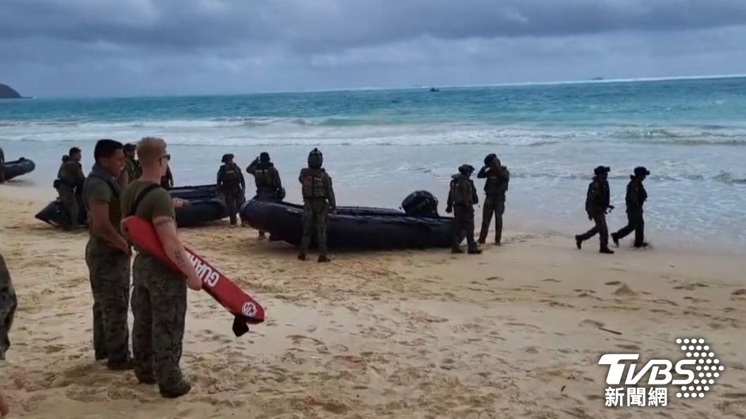 美韓墨聯軍兩棲演訓,「跳島戰術」以陸制海火力封鎖中共沿岸(圖/TVBS)