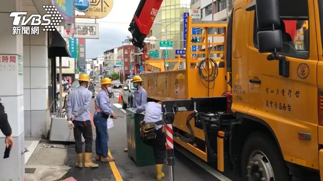 熱炸!台南市7百餘戶透中午停電 兇手竟是警車