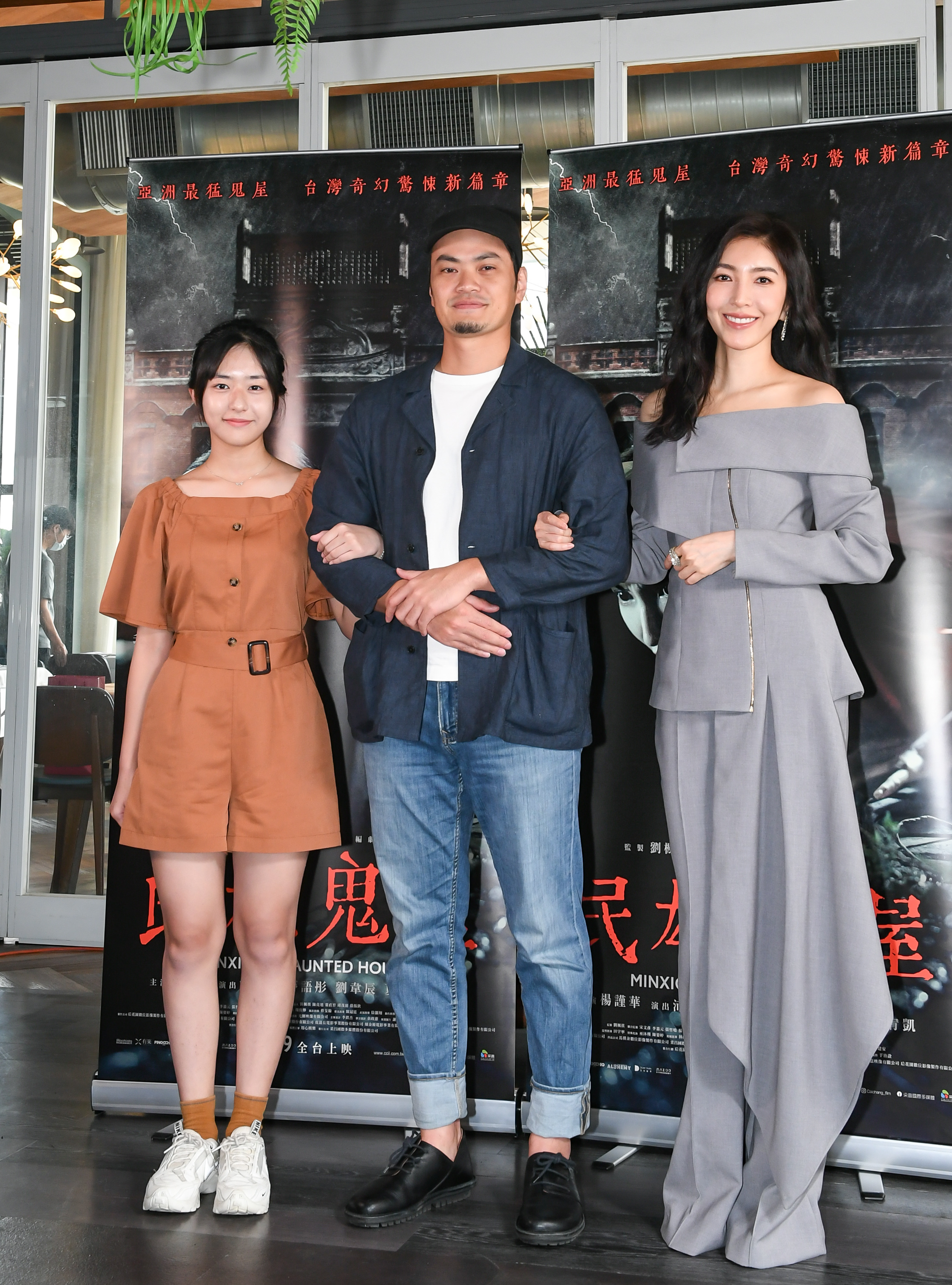 左起麥語彤(彤彤)、導演劉邦耀、楊謹華。(圖/采昌、馬棋朵提供)