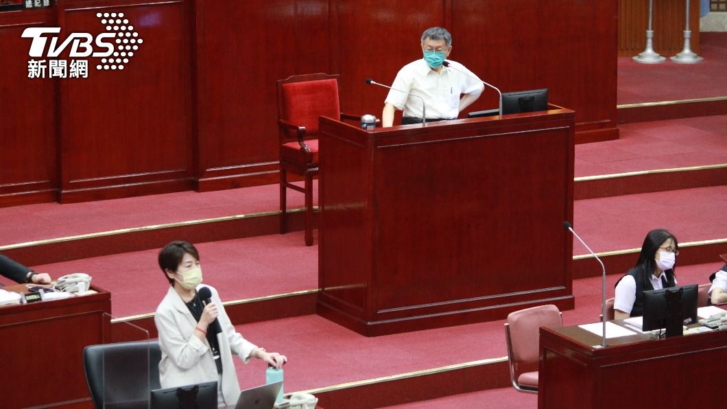 台北市長柯文哲與副市長黃珊珊接受備詢。(圖/TVBS)