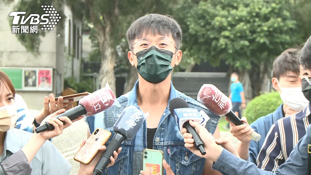 焦糖哥哥鼓吹大家抵制館長的健身房。（圖／TVBS資料畫面）
