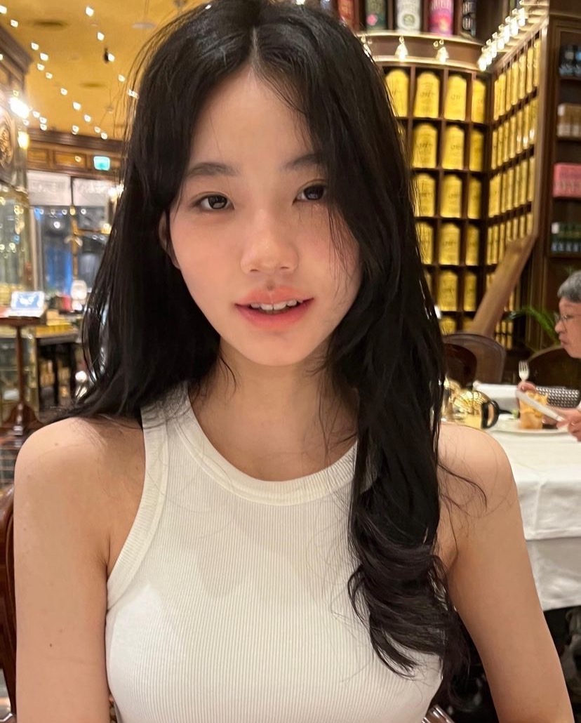 Lily對自己的鼻形不滿意。(圖/翻攝自IG@lilyhsuuuu)