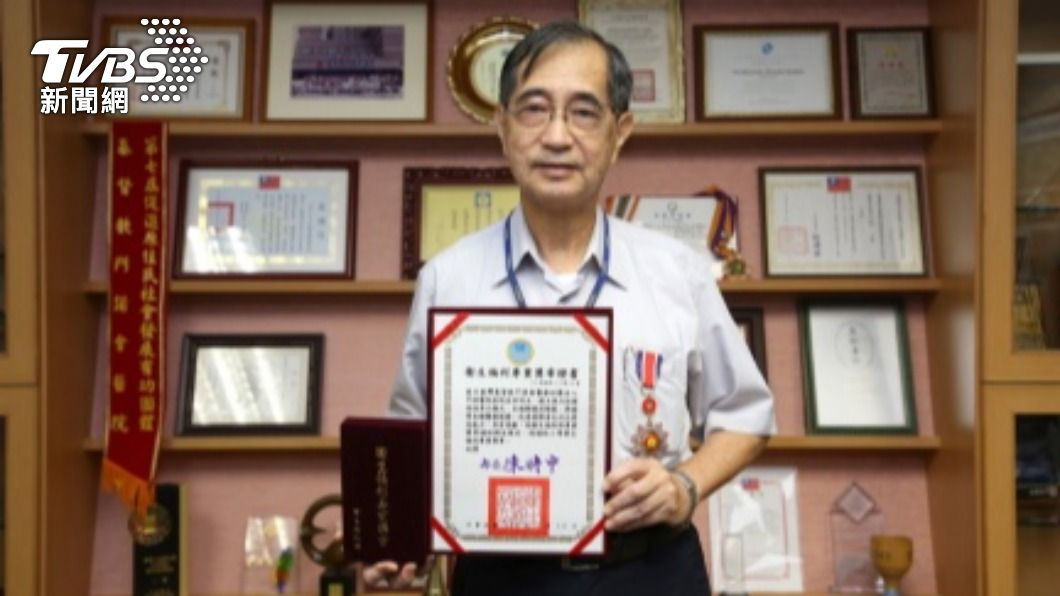 「行動眼科醫院」巡迴偏鄉20年　許明木獲頒衛福專業獎