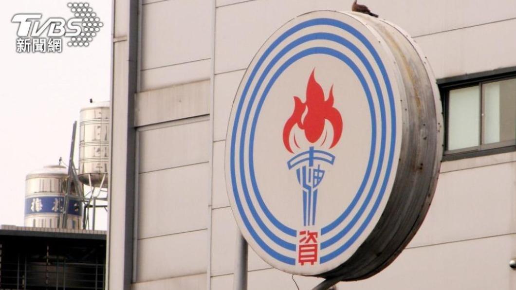 台灣中油擴建台中廠液化天然氣儲槽,完工後預計可提升台中廠天然氣供應能力每年達1000萬噸。(圖/TVBS資料畫面)