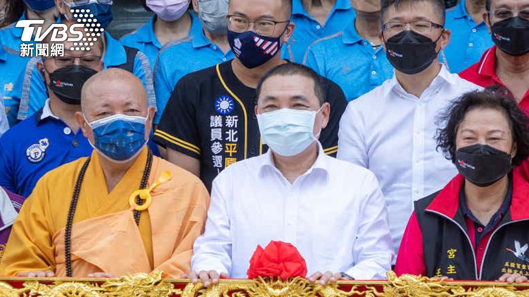 不甩林佳龍批施政零碎　侯友宜跑行程民眾狂喊「凍蒜」