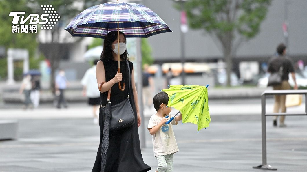 住在日本的冰島女性指出,日本對於性別角色壁壘分明。(圖/達志影像美聯社)