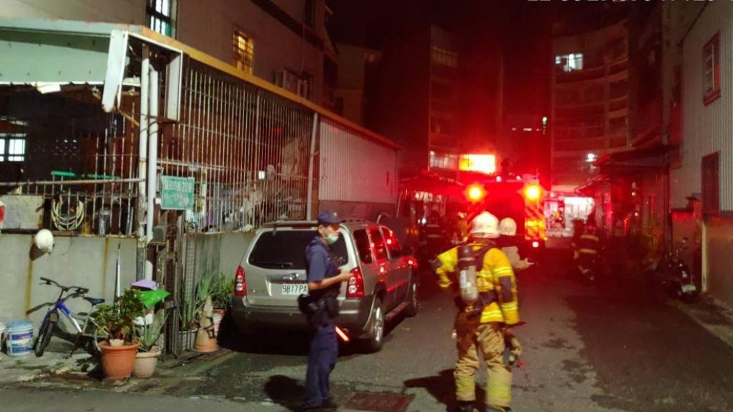 高雄前鎮住宅氣爆!公寓二樓竄火舌 獨居女屋主成焦屍