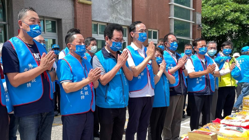 朱立倫今到訪苗栗佈達新任黨部主委。(圖/國民黨提供)