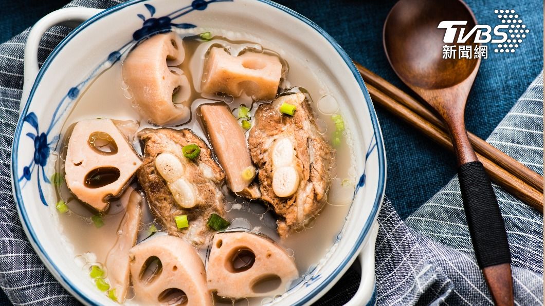 蓮藕排骨湯具有健脾開胃的食療功效。（示意圖／shutterstock達志影像）