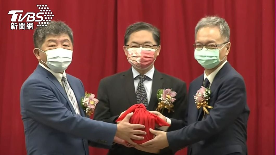 衛福部長今天舉行交接。(圖/TVBS)